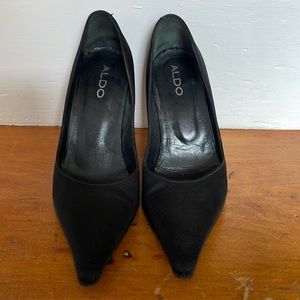 $9 Moving Sale ends 8/2 It’s about the heal! Silver healed Aldo black pumps.